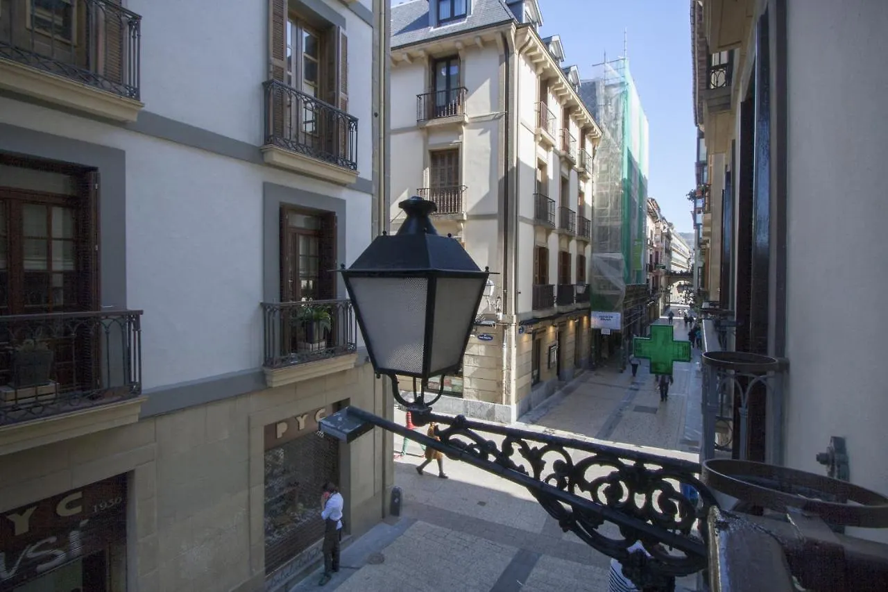 Bare By Oldtown Ss Apartments Saint-Sébastien